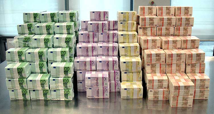Фотография к новости Банк России поставил евро главной резервной валютой