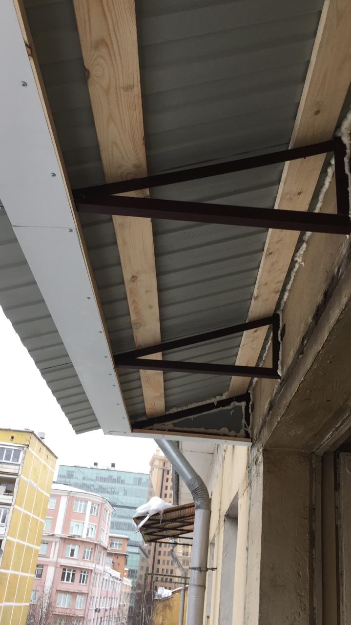 Фотография к новости Качественная и доступная установка крыши на балкон